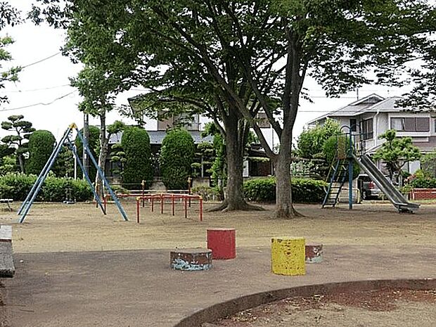 北通公園(約717m)
