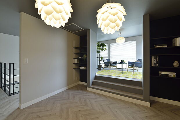 【おしゃれなスキップフロアで読書やティータイム如何ですか】当社施工事例:お客様の自由に設計することが出来ます。