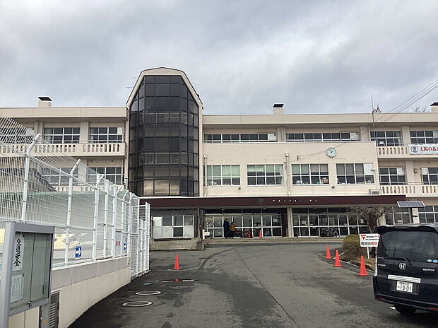 日詰小学校（約610m）