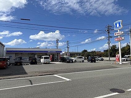 ローソン秋田外旭川八柳店 450m