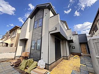 杉並区高円寺北4丁目　☆都心のアクセスと心休める時を手にする優美な邸☆ 外観