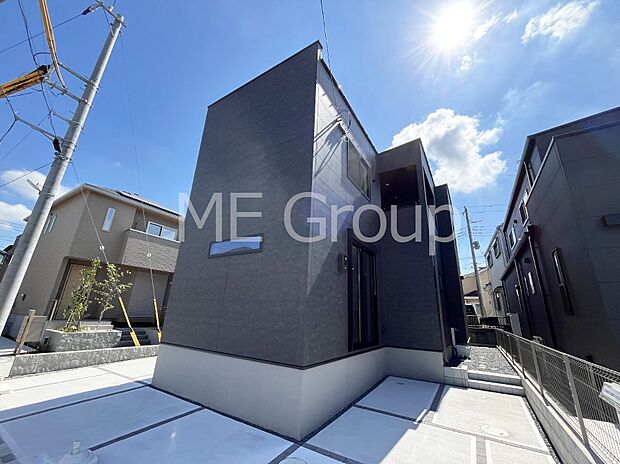 ◆NO.19◆～Exterior～　一戸建ての大きなメリットは、自分達の「土地」を「自由に」使える事です。ガーデニングやＤＩＹ，車やバイクの趣味など様々な用途で利用できます。