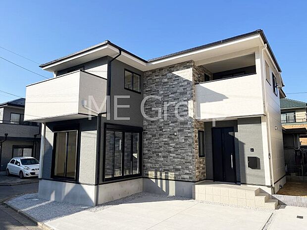 ～Exterior～　一戸建ての大きなメリットは、自分達の「土地」を「自由に」使える事です。ガーデニングやＤＩＹ，車やバイクの趣味など様々な用途で利用できます。