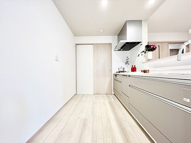 ゆとりあるキッチンではご家族と楽しくお料理ができます。