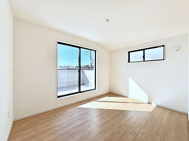 2面採光を確保した明るい空間。家族みんなが快適な暮らしを実現する設計です。