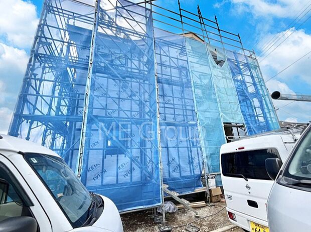 ◆1号棟◆~Exterior~ 完成が楽しみな新築住宅、ただいま建築中!現地や仕様もご案内可能、今から新生活をイメージできます。