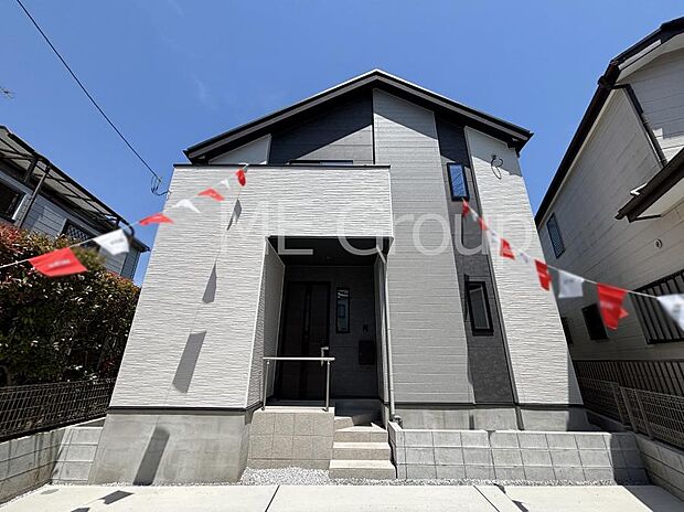 ~Exterior~ 周辺には学校や買物施設もあり生活、子育てに適した環境が広がっています!「永住地」として、物件のご見学だけではなく、周辺の環境や通学できる学校についてもご相談ください!