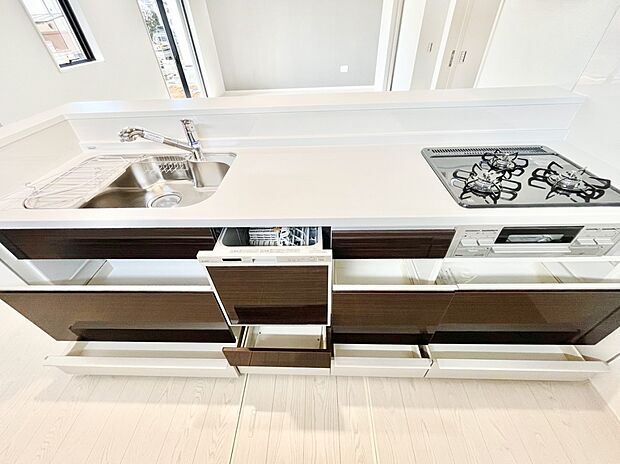 【その他設備(スライド収納)】使いやすさを優先したスライド式収納タイプ！