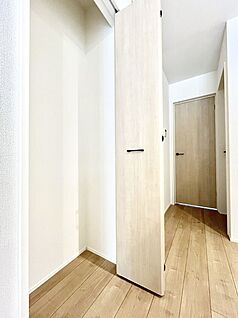 その他設備(リビング収納)