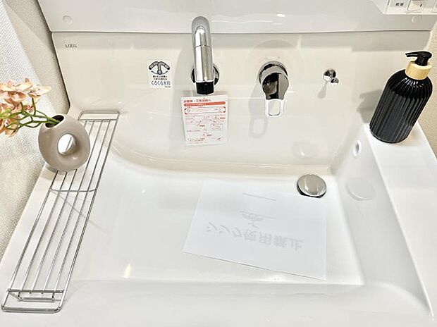 【その他設備(ハンドシャワー水栓)】◆１号棟◆ハンドシャワー付き！使いやすい洗面台。