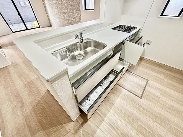 【その他設備(スライド収納)】使いやすさを優先したスライド式収納タイプ!