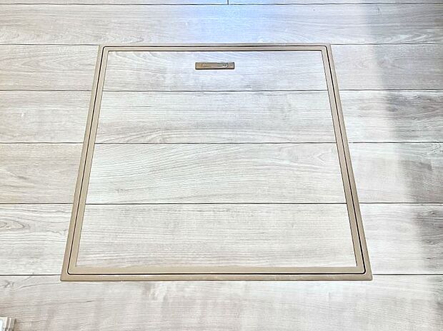 【その他設備(床下収納)】◆C号棟◆床下収納付き!日用品・非常用品の収納にも大活躍。