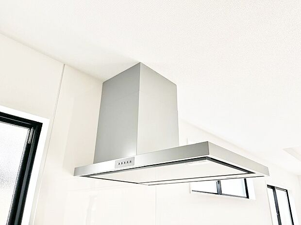 【その他設備(レンジフード)】基本的なお手入れはフィルターのみ!お手入れのしやすさも魅力です。