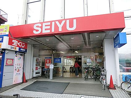 西友新検見川店 500m