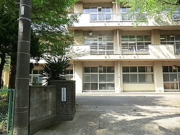 千葉市立さつきが丘中学校(約880m)
