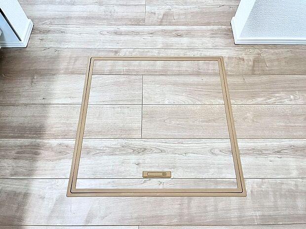 【その他設備(床下収納)】◆A号棟◆床下収納付き!日用品・非常用品の収納にも大活躍。