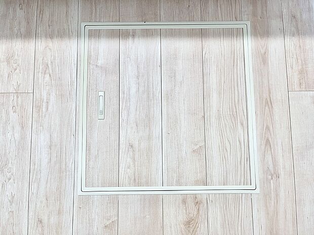 【その他設備(床下収納)】床下収納付き!日用品・非常用品の収納にも大活躍。