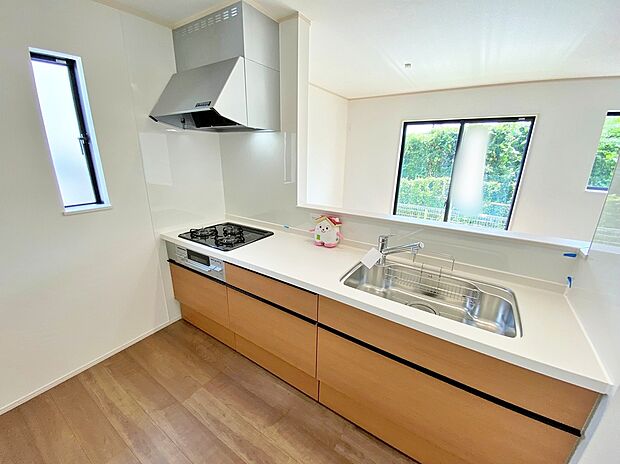 ☆物件の陽当りや通風・仕様設備やお部屋の大きさの比較、近隣・周辺環境や街並みなど、資料には掲載していない情報が現地にはたくさんあります。ぜひ、建物だけでなく周辺環境もご確認ください！