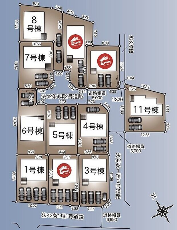 お住まいにより、カースペース2～4台分☆
大型車も駐車可能！
敷地も余裕のある広さで車の出入りがしやすいですね♪♪