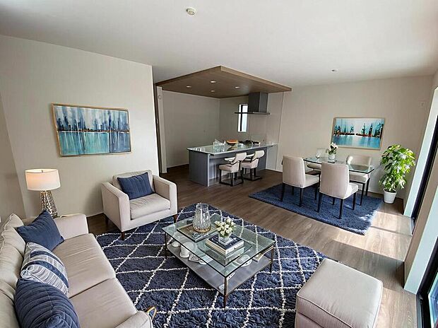 ☆Living　Room☆
お子さまは、ご飯の支度を頑張っているご家族の姿が見えると安心。手伝いたいという気持ちになるなど、お手伝いの習慣も育ちやすいですよ♪（家具はCGです）