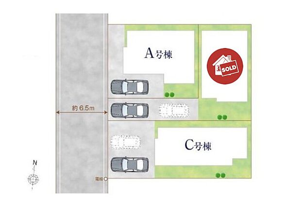 駐車スペース付です☆
前面道路は約6.5ｍあるので、出入りや駐車する際も安心です♪