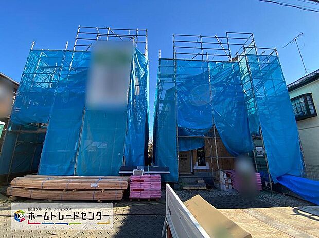 【現地外観写真】
落ち着いた住環境で心安らぐ低層住宅地。周辺に高い建物が無く、空が広く大きく感じられます。スーパー・コンビニも徒歩圏内で毎日のお買い物に便利な立地です♪