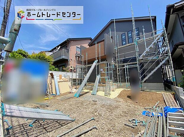 ☆多摩都市モノレール「上北台」駅まで徒歩20分♪カースペースは嬉しい並列3台分！来客時にも便利ですね◎通勤で車をお使いの方にも大変オススメです！