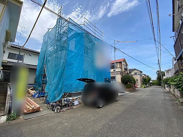 お家に出会う人々を迎える玄関だからこそ、広々清潔感あふれる空間にしたいものです。採光・通風にも配慮された設計で毎日明るい空間をキープします♪