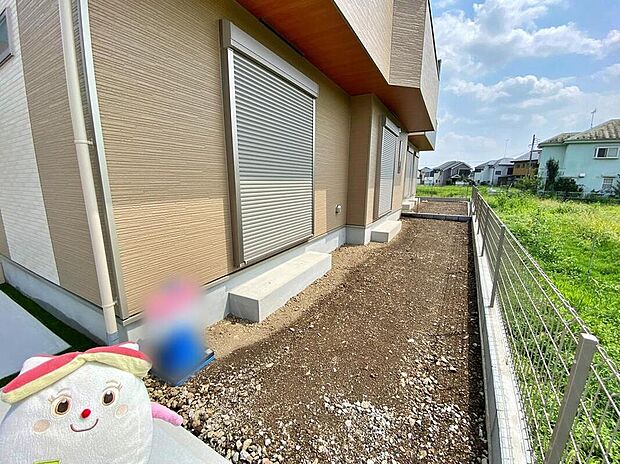 【☆Private Garden☆】戸建て住宅ならではの長所《お庭》付！お子様と遊んだり家庭菜園を始めてみたり…。お家時間が益々充実しそうですね♪