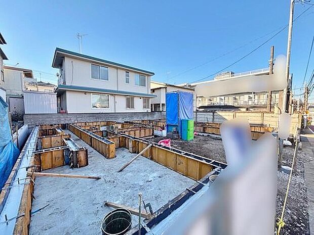 【現地外観写真】☆小・中学校…徒歩5分・保育園…徒歩4分でお子様も安心の立地♪ぜひ一度ご見学ください！