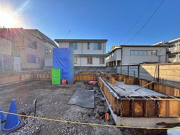 【現地外観写真】☆全居室収納完備でお住まいスッキリ！お問い合わせはお気軽にどうぞ♪