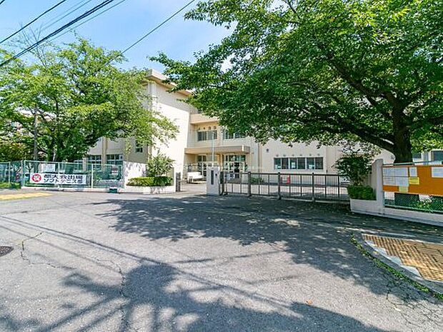 八王子市立石川中学校（約1,300m）