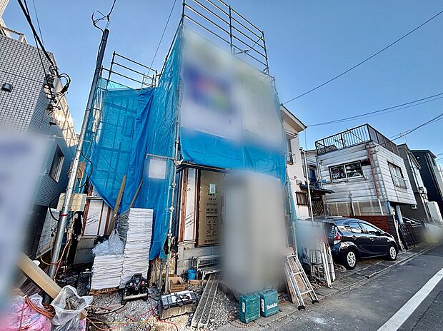 【現地外観写真】☆『毎日早く家に帰りたくなる。』そんなマイホームにお住まいになりませんか？大切な家族が、安心して・快適に毎日過ごすことが出来る…。ささやかだけど一番大切なこと♪この邸で叶えられます！！