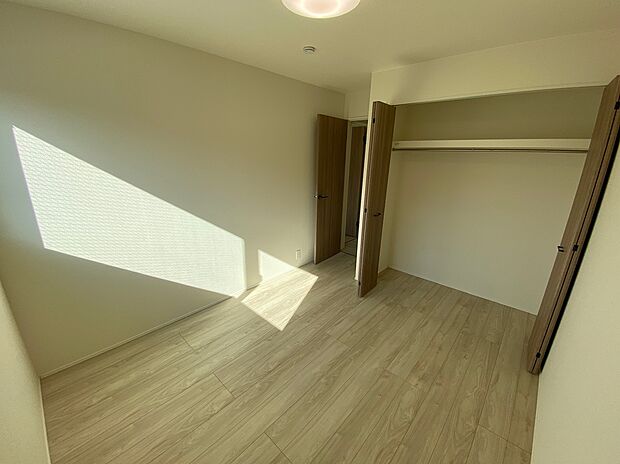 【☆Room☆ 】☆Room☆
住まう方でカスタマイズしていただけるシンプルなデザインの内装。ご自身で素敵な空間を創り上げられます。