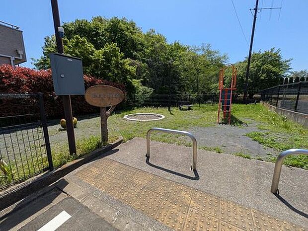 石川上ノ原公園（約350m）