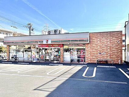 セブンイレブン百草園北口店 450ｍ(徒歩6分)