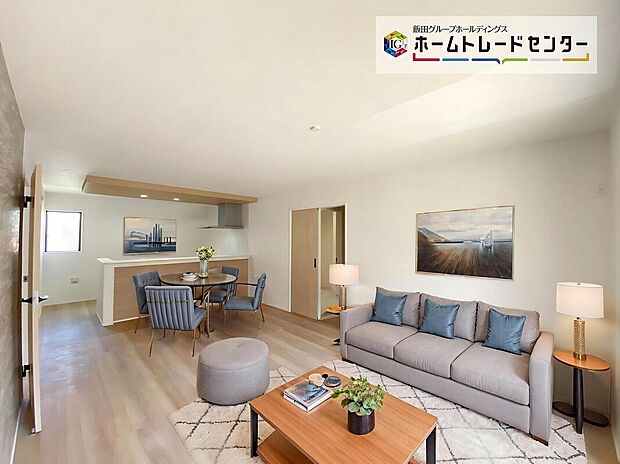 【☆Living Room☆ 】☆Living Room☆
お子さまは、ご飯の支度を頑張っているご家族の姿が見えると安心。手伝いたいという気持ちになるなど、お手伝いの習慣も育ちやすいですよ♪(家具はCGです