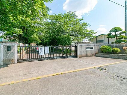 あきる野市立西中学校 550ｍ(徒歩7分)