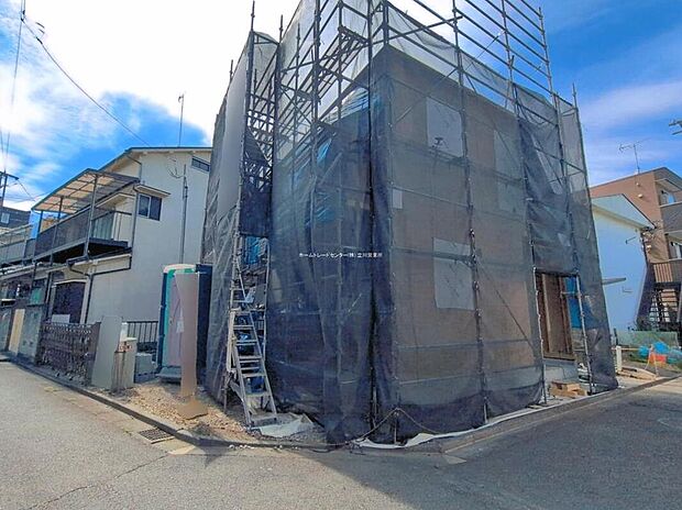【現地外観写真】☆一戸建ての大きなメリットは、「自分の土地」を自由に使えること。好きなペットとの暮らし、ガーデニングやDIY、車やバイクの手入れなど様々な趣味を楽しめます♪