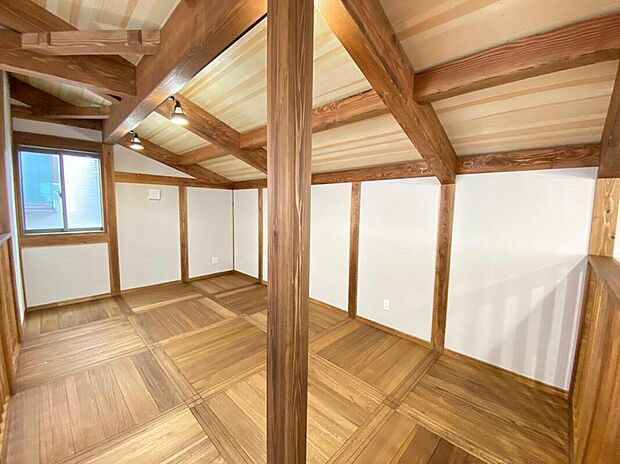 【リビング以外の居室】家族とのコミュニケーションを促進する拘り設計。快適な居住空間を演出し、都市型生活をより潤いある時間へ代えてくれます♪