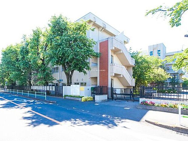 武蔵村山市立雷塚小学校（約850m）