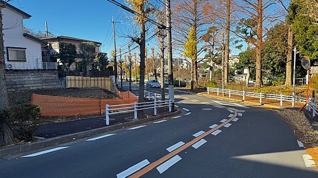 片平で人気のエリアに”建築条件付売地”　新発売！！陽光あふれるこの地で叶えるマイホーム♪あなたの住まいの夢をお聞かせください。きっと、胸の中に想いがあるはず。現地(2025年12月15日)