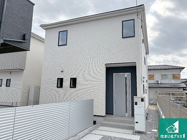 安心の10年保証！外観を美しく保ち、雨水で汚れを落とします！気になることがありましたら、お気軽にお問い合わせください！