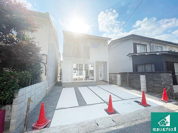 【外観】安心の10年保証!外観を美しく保ち、雨水で汚れを落とします!気になることがありましたら、お気軽にお問い合わせください!