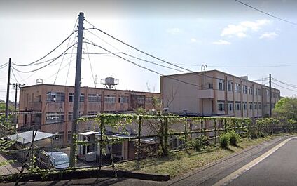 京都市立北醍醐小学校 徒歩559m