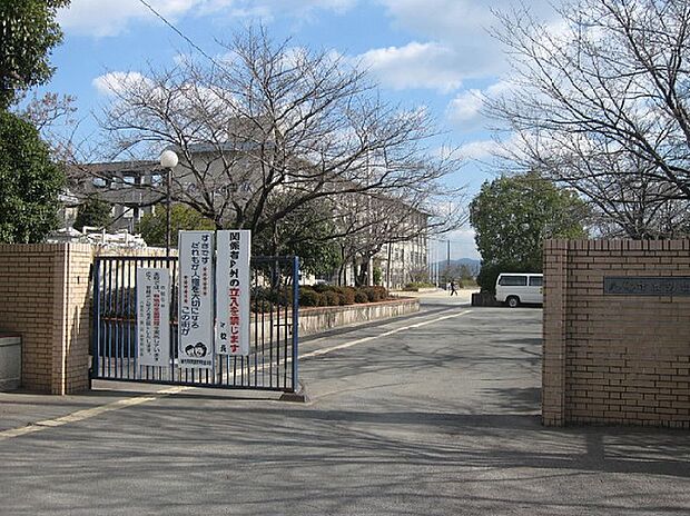 八幡市立男山中学校