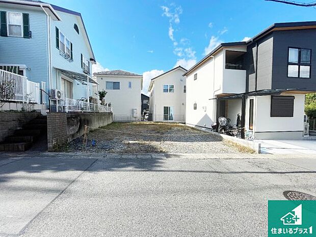 【外観】現在建築中!落ち着いた街並みで新生活を始めることが出来そう!周辺の物件も併せてご紹介させて頂きます!