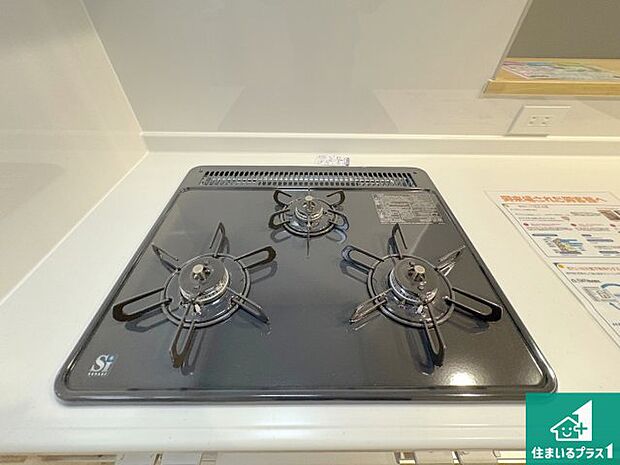 【コンロ】ダブル高火力Siセンサー付きコンロ!3口あるので、まとめて料理をする時も大活躍!