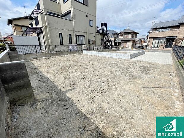 【外観】現在建築中!落ち着いた街並みで新生活を始めることが出来そう!周辺の物件も併せてご紹介させて頂きます!