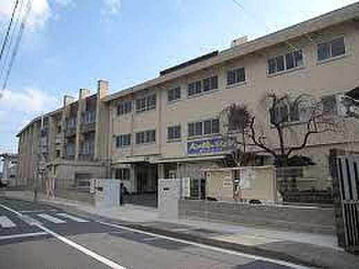 向日市立勝山中学校